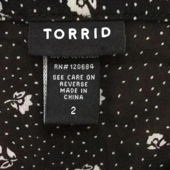 Torrid Floral Sheer Blouse Size 2 or 18/20 - Picture 5 of 7
